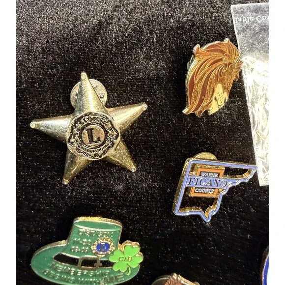 Vintage Lot of 23+ Lions Club Lapel Pins Miscellaneous From Various States - Picture 10 of 12